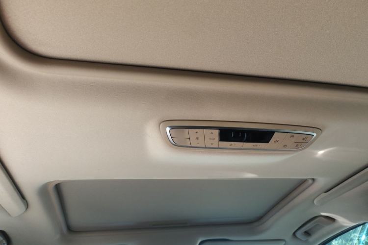 Used Buick GL8 2017 ES 28T Luxury Model China V Standard Headliner