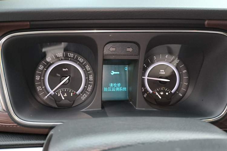 Used Buick GL8 2017 25S Luxury Version China V Standard Instrument Cluster