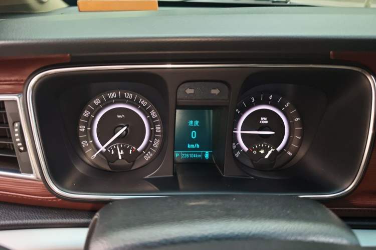 Used Buick GL8 2017 25S Luxury Version China V Standard Instrument Cluster