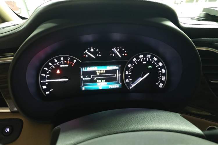 Used Buick GL8 2017 ES 28T Luxury Model China V Standard Instrument Cluster