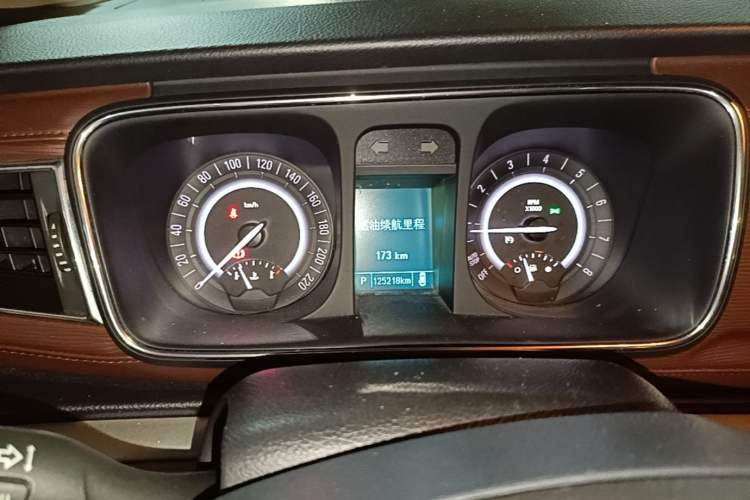 Used Buick GL8 2017 25S Luxury Version China V Standard Instrument Cluster