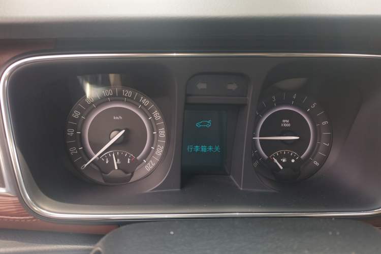 Used Buick GL8 2017 25S Luxury Version China V Standard Instrument Cluster