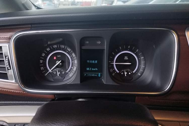 Used Buick GL8 2017 25S Comfort Version China V Standard Instrument Cluster