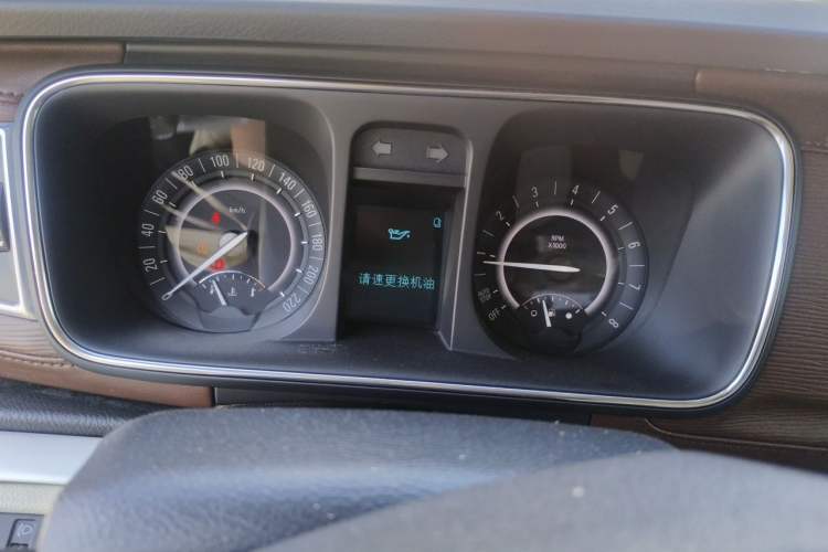 Used Buick GL8 2017 25S Comfort Version China V Standard Instrument Cluster