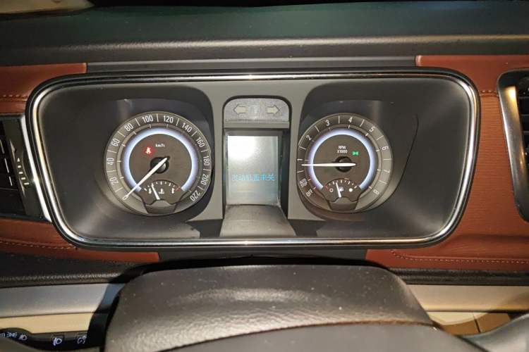 Used Buick GL8 2017 25S Prestige Version China V Standard Instrument Cluster