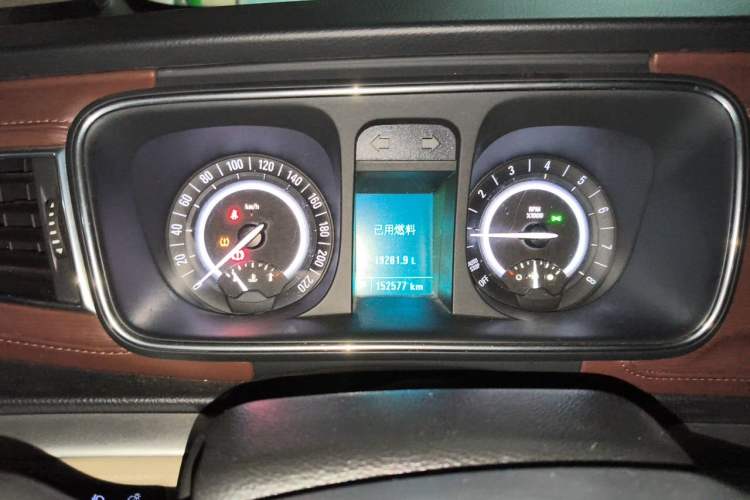 Used Buick GL8 2017 25S Comfort Version China V Standard Instrument Cluster