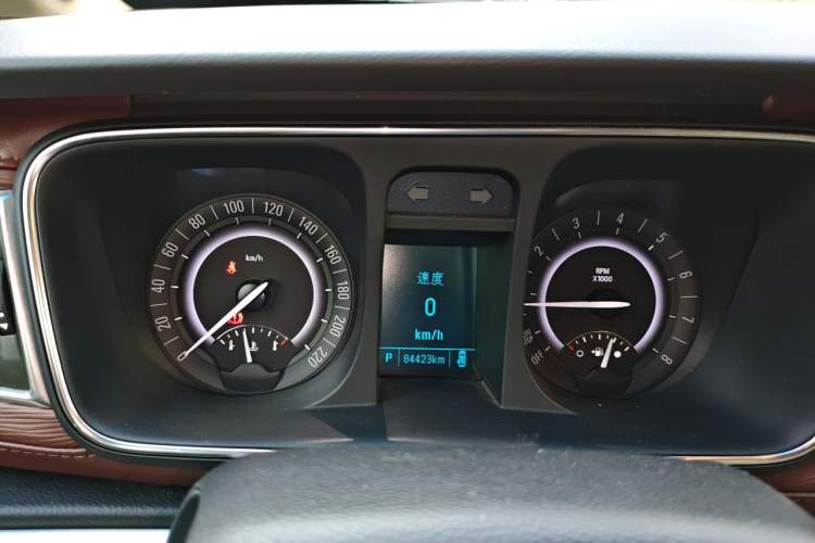 Used Buick GL8 2017 25S Prestige Version China V Standard Instrument Cluster
