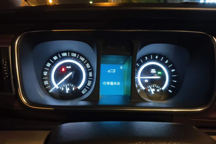 Used Buick GL8 2017 25S Comfort Version China V Standard Instrument Cluster