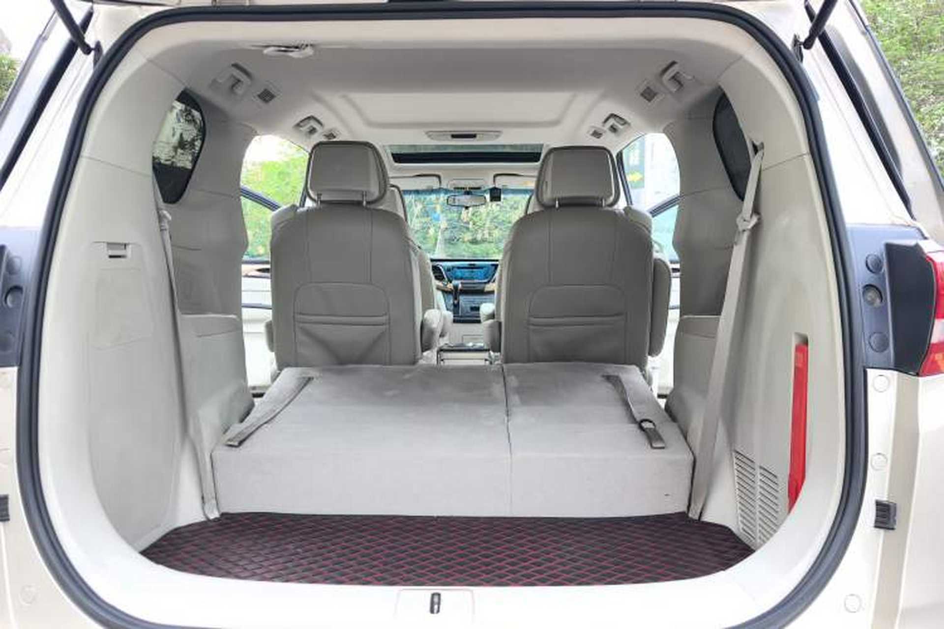 Used Buick GL8 2017 ES 28T Comfort Model China V Standard Interior 10
