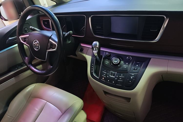 Used Buick GL8 2017 25S Prestige Version China V Standard Interior 2