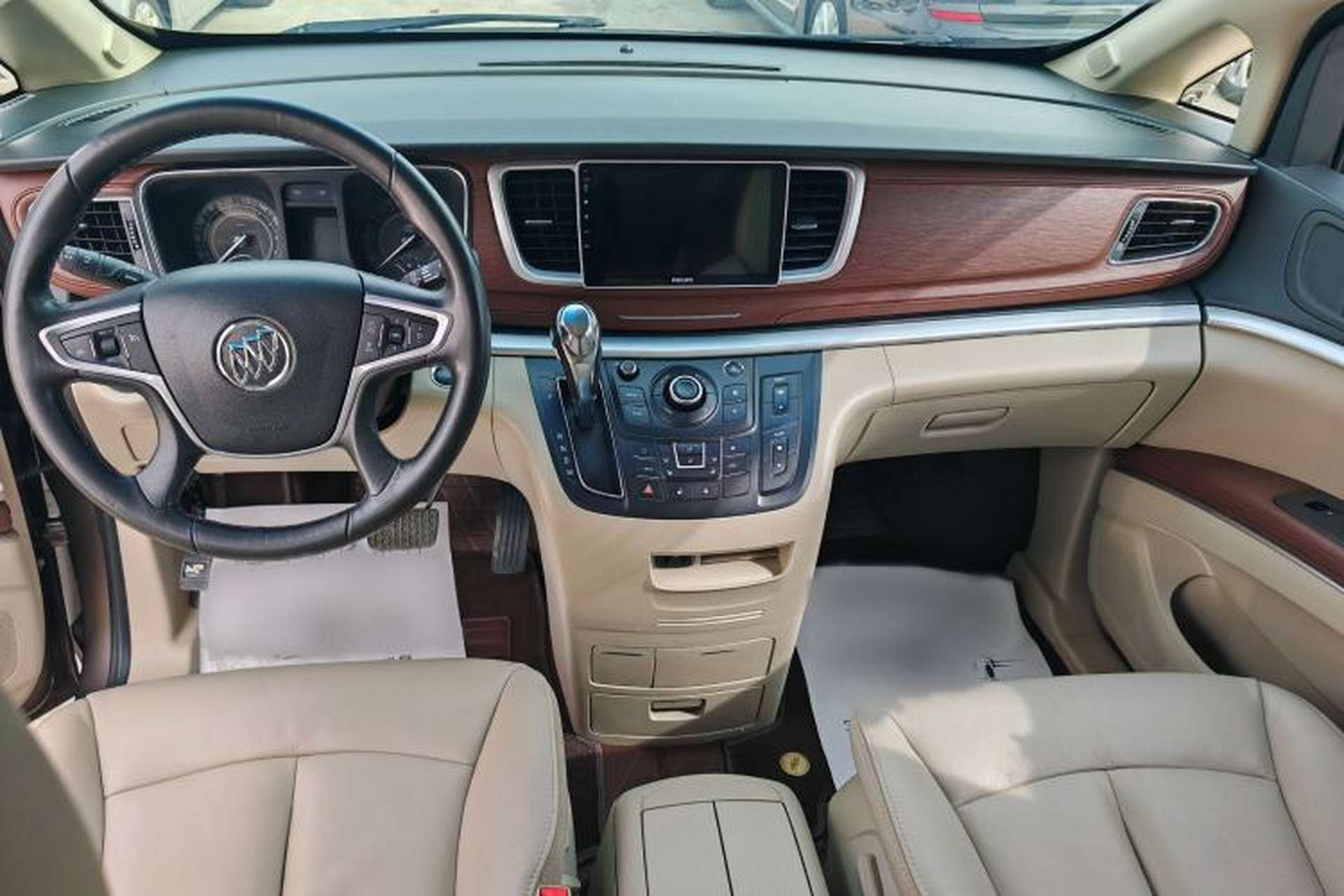 Used Buick GL8 2017 25S Prestige Version China V Standard Interior 3