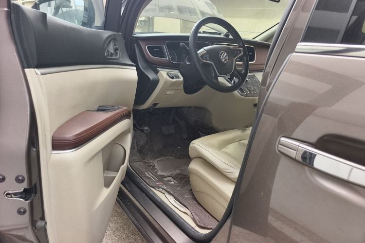 Used Buick GL8 2017 25S Luxury Version China V Standard Interior 3