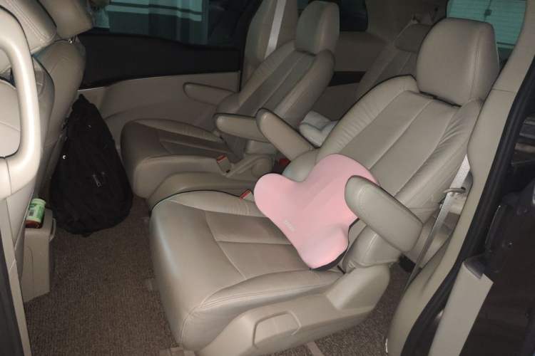 Used Buick GL8 2017 25S Prestige Version China V Standard Interior 4