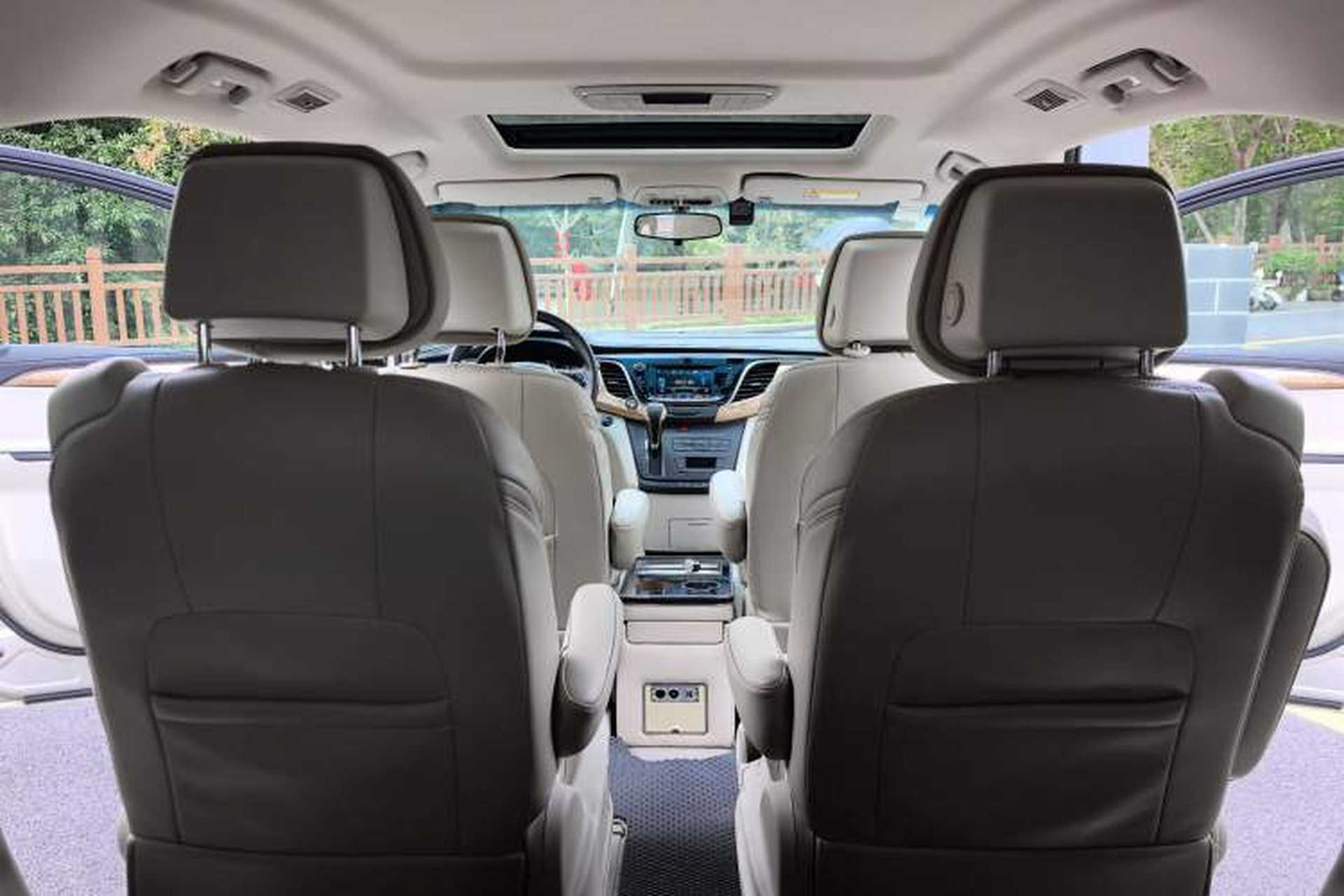 Used Buick GL8 2017 ES 28T Comfort Model China V Standard Interior 8