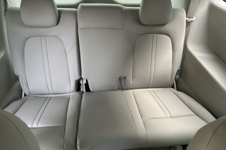 Used Buick GL8 2017 ES 28T Comfort Model China V Standard Interior 9