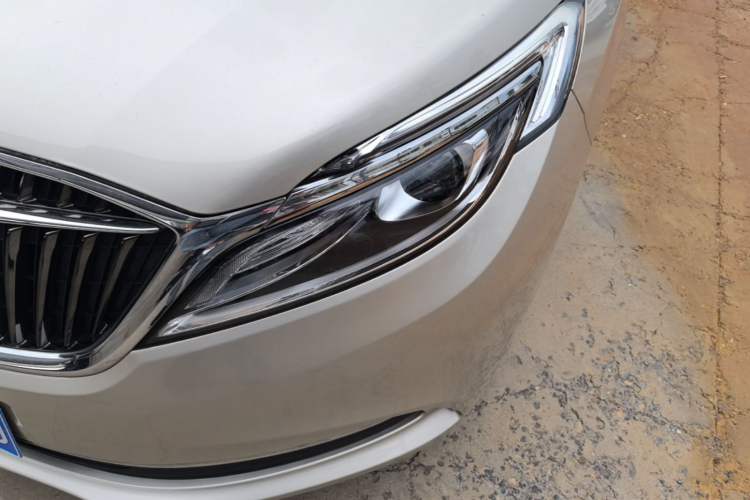 Used Buick GL8 2017 ES 28T Comfort Model China V Standard Left Front Headlight
