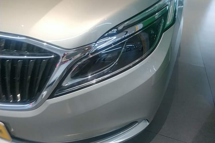 Used Buick GL8 2017 ES 28T Luxury Model China V Standard Left Front Headlight