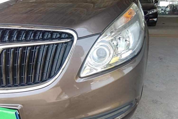 Used Buick GL8 2017 25S Prestige Version China V Standard Left Front Headlight