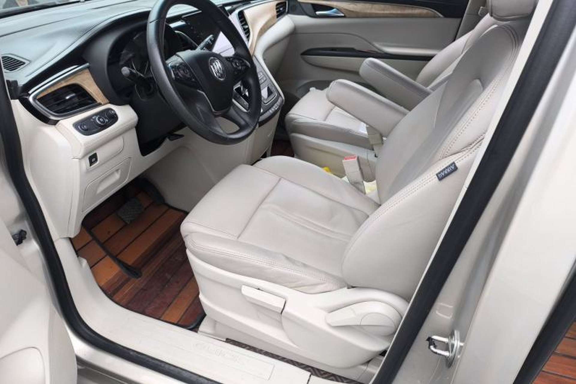 Used Buick GL8 2017 ES 28T Comfort Model China V Standard Left Front Seat