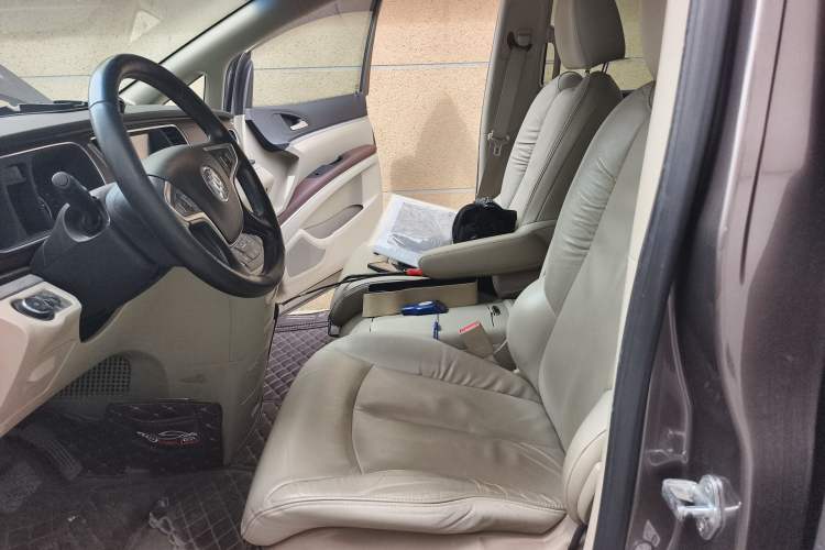 Used Buick GL8 2017 25S Luxury Version China V Standard Left Front Seat