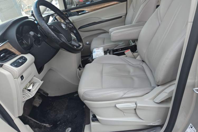 Used Buick GL8 2017 ES 28T Comfort Model China V Standard Left Front Seat