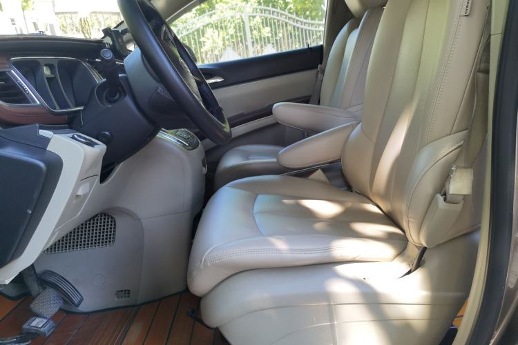 Used Buick GL8 2017 25S Luxury Version China V Standard Left Front Seat