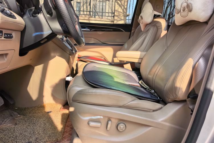 Used Buick GL8 2017 ES 28T Flagship Model China V Standard Left Front Seat