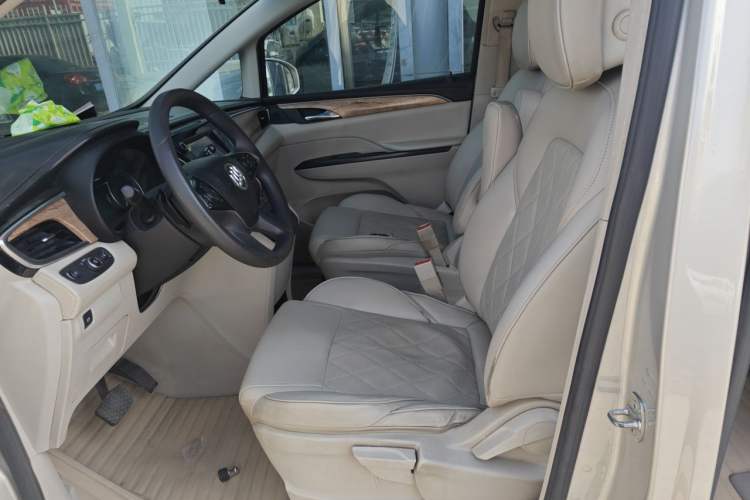 Used Buick GL8 2017 ES 28T Comfort Model China V Standard Left Front Seat