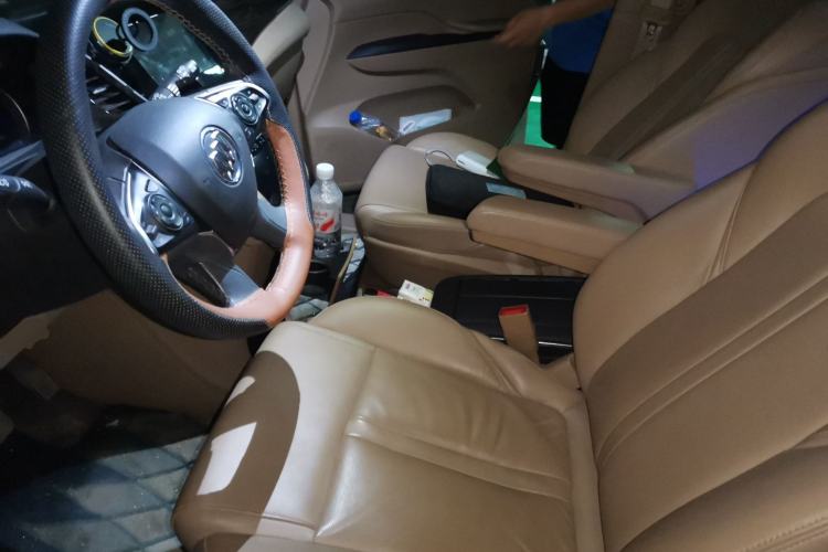 Used Buick GL8 2017 ES 28T Luxury Model China V Standard Left Front Seat
