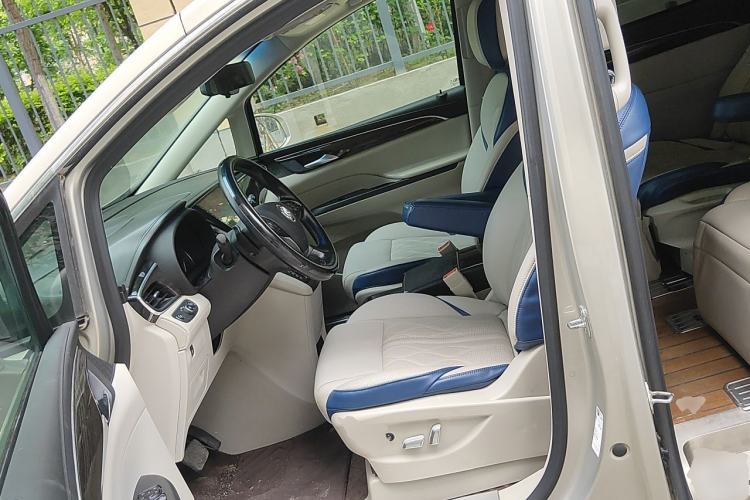 Used Buick GL8 2017 ES 28T Comfort Model China V Standard Left Front Seat