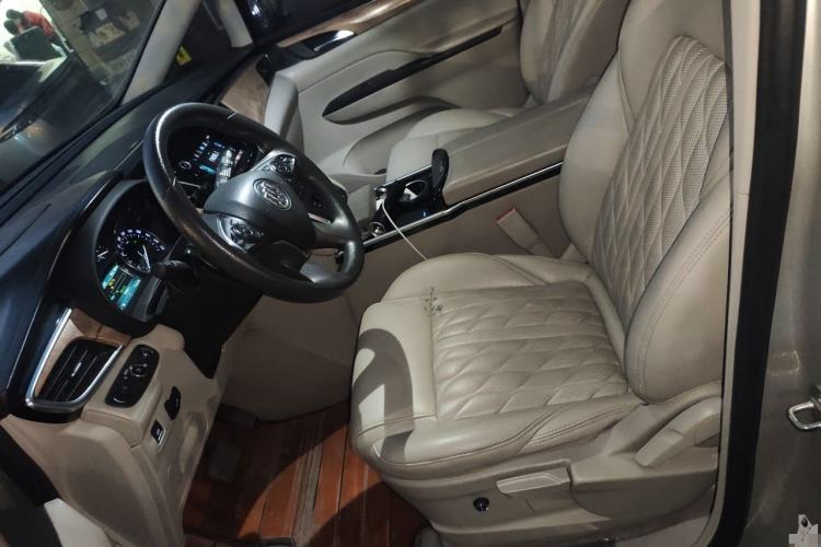 Used Buick GL8 2017 ES 28T Comfort Model China V Standard Left Front Seat