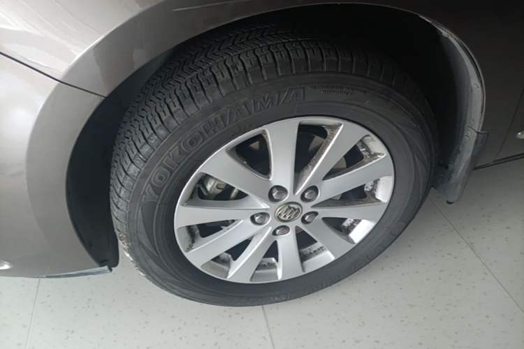 Used Buick GL8 2017 25S Prestige Version China V Standard Left Front Wheel Hub