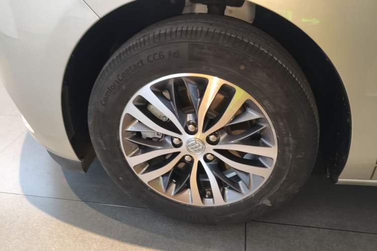 Used Buick GL8 2017 ES 28T Luxury Model China V Standard Left Front Wheel Hub