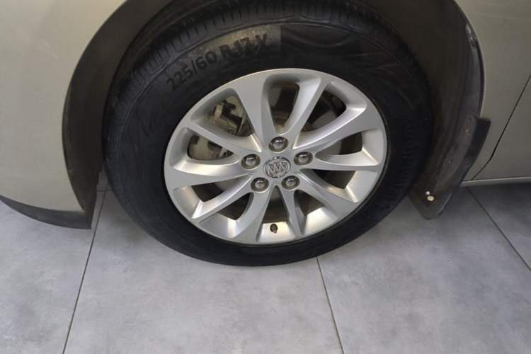 Used Buick GL8 2017 ES 28T Comfort Model China V Standard Left Front Wheel Hub
