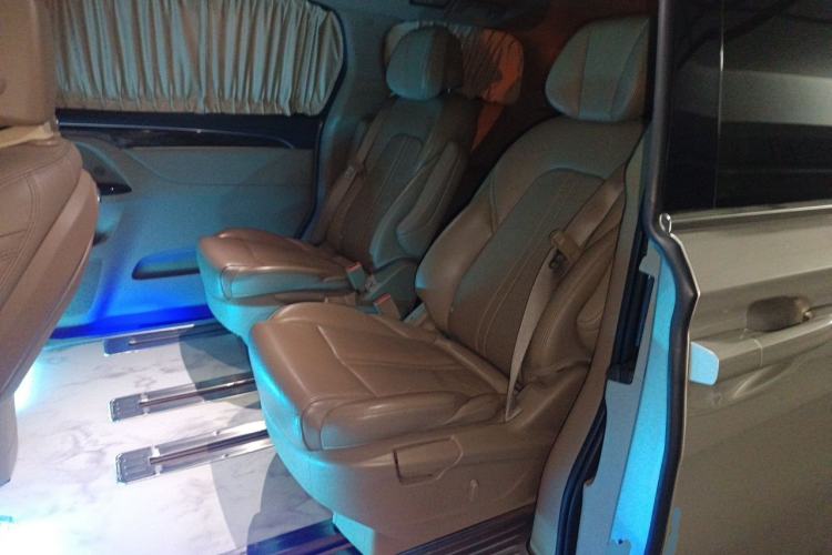 Used Buick GL8 2017 ES 28T Premium Version China V Standard Left Rear Seat