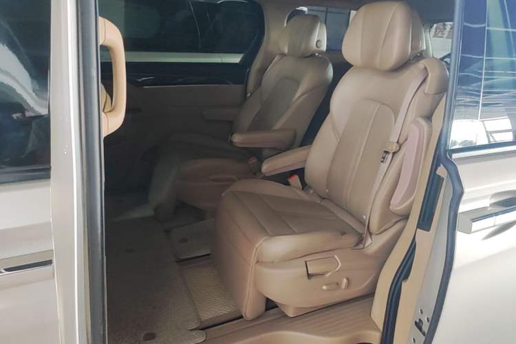 Used Buick GL8 2017 ES 28T Luxury Model China V Standard Left Rear Seat