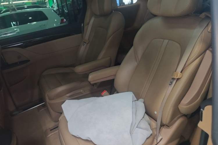 Used Buick GL8 2017 ES 28T Luxury Model China V Standard Left Rear Seat