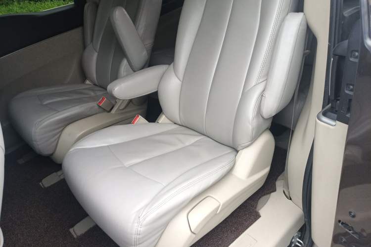 Used Buick GL8 2017 25S Comfort Version China V Standard Left Rear Seat