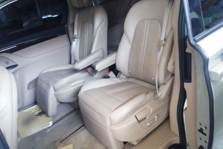 Used Buick GL8 2017 ES 28T Luxury Model China V Standard Left Rear Seat