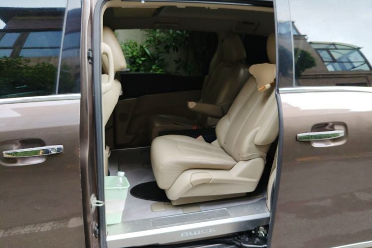 Used Buick GL8 2017 25S Luxury Version China V Standard Left Rear Seat