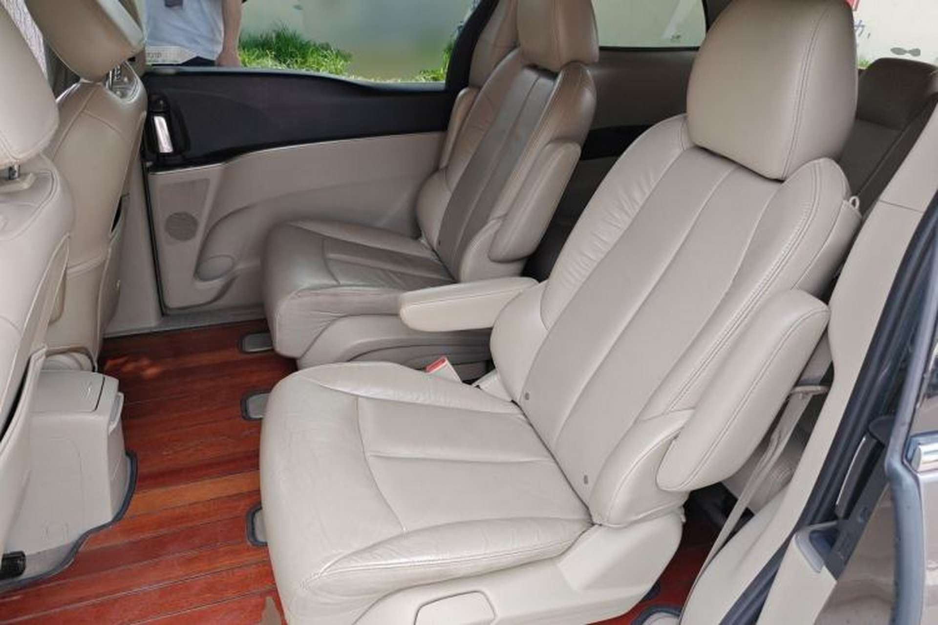 Used Buick GL8 2017 25S Luxury Version China V Standard Left Rear Seat