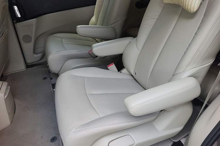 Used Buick GL8 2017 25S Prestige Version China V Standard Left Rear Seat