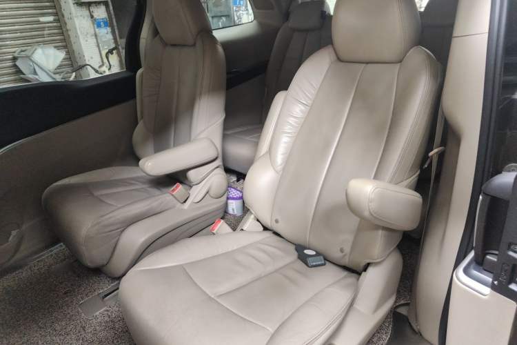 Used Buick GL8 2017 25S Luxury Version China V Standard Left Rear Seat