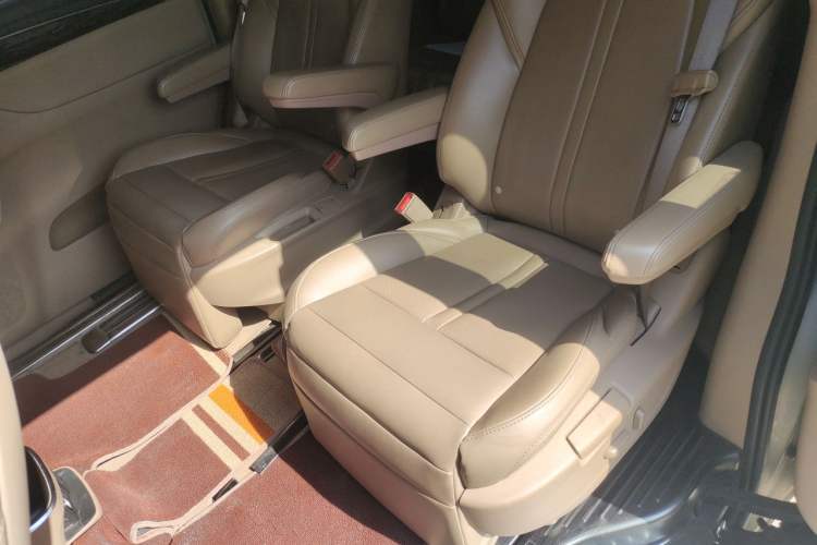 Used Buick GL8 2017 ES 28T Luxury Model China V Standard Left Rear Seat