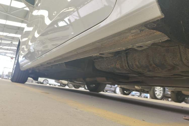 Used Buick GL8 2017 ES 28T Premium Version China V Standard Left Side Sill