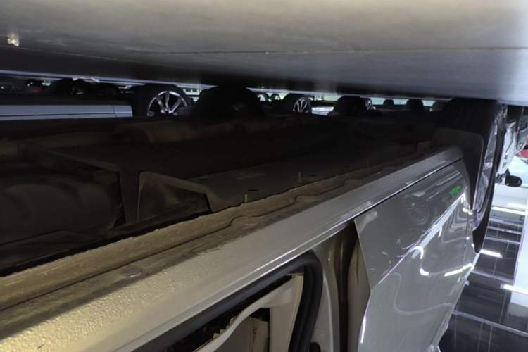 Used Buick GL8 2017 ES 28T Comfort Model China V Standard Left Side Sill