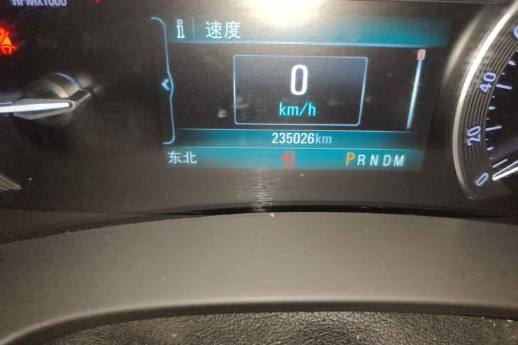 Used Buick GL8 2017 ES 28T Flagship Model China V Standard Odometer Close Up