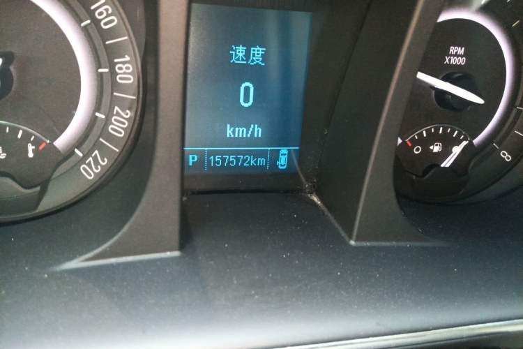 Used Buick GL8 2017 25S Comfort Version China V Standard Odometer Close Up