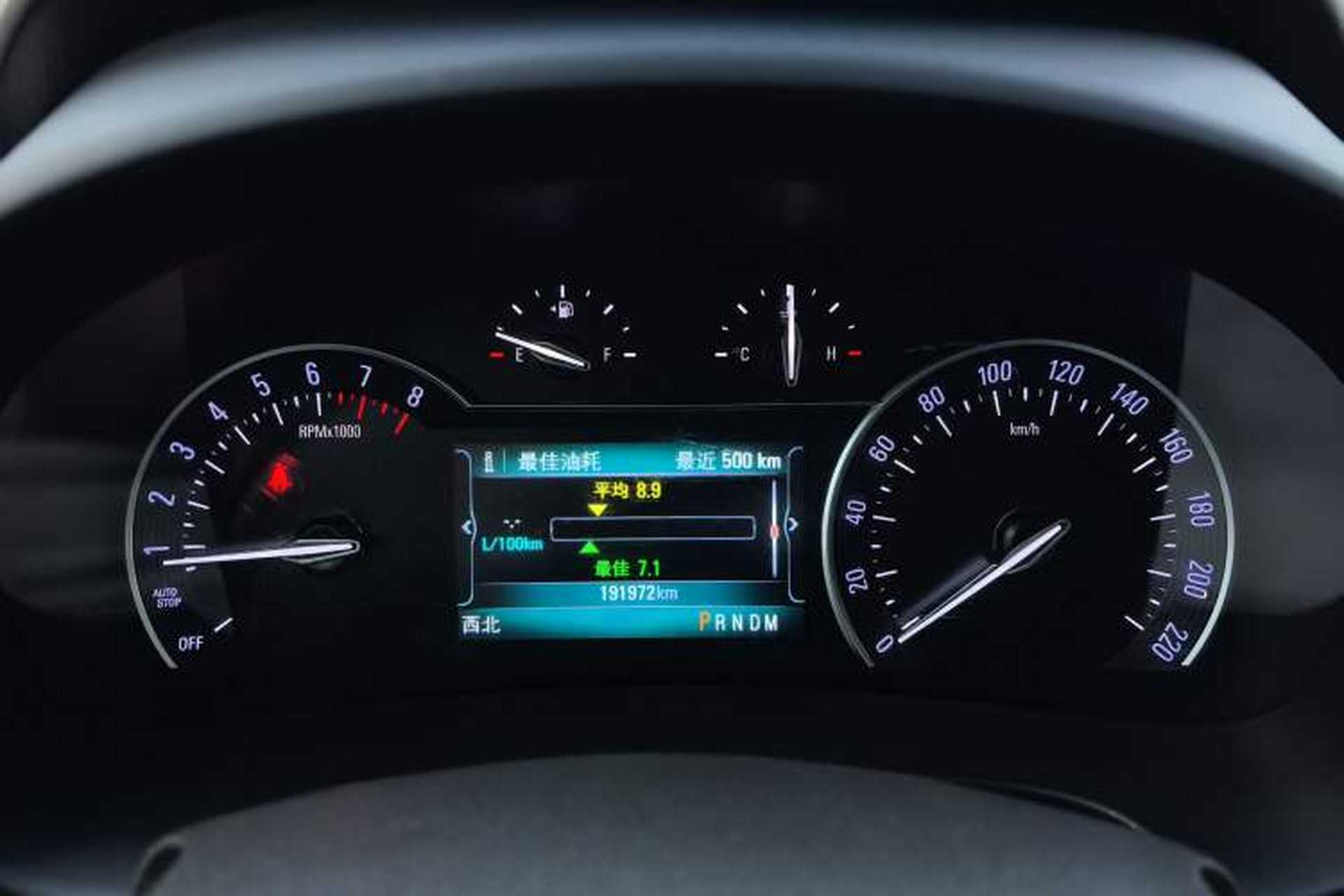 Used Buick GL8 2017 ES 28T Comfort Model China V Standard Odometer Close Up