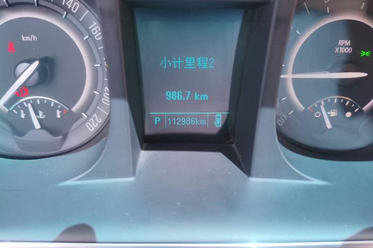 Used Buick GL8 2017 25S Prestige Version China V Standard Odometer Close Up
